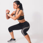 Squat giảm mỡ bụng tại nhà hiệu quả, bạn đã biết chưa?