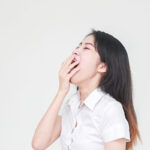 Giải đáp thắc mắc nâng mũi có được ngáp không?